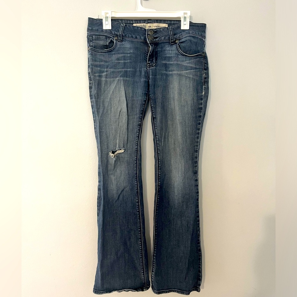 Charlotte Russe Low Rise Flair Jeans Size‎ 6R